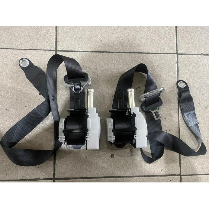 

Terlaris Seat Belt Safety Belt Injova Reborn Fortuner Vrz Hilux Revo Original