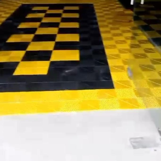 Modular Floor Lantai Workshop Detailing