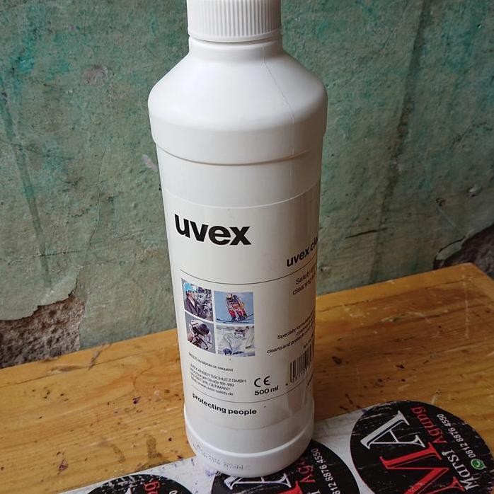 

Terlaris Uvex 9972101 Cairan Khusus Pembersih Lensa Kacamata