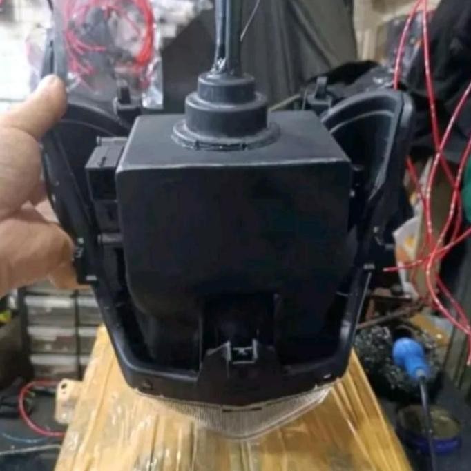 Lampu Depan Daymaker 4D LED Reflektor Beat Esp 2017-2019 PNP