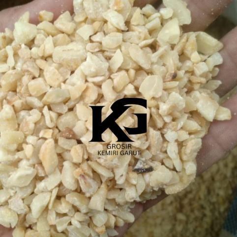 

Kemiri Menir Super Bersih 1KG RB10