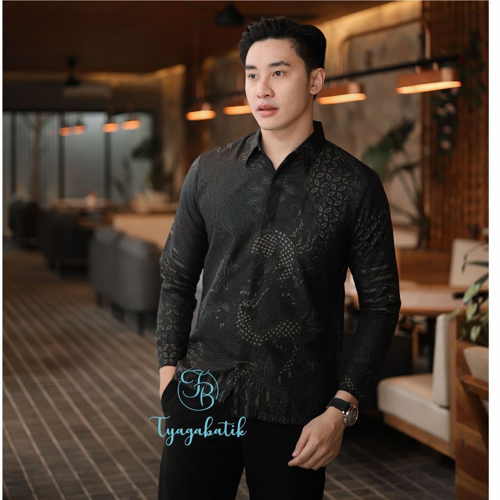 Kemeja Batik Slimfit Pria Lapis Furing Premium 1074 Tyaga Batik