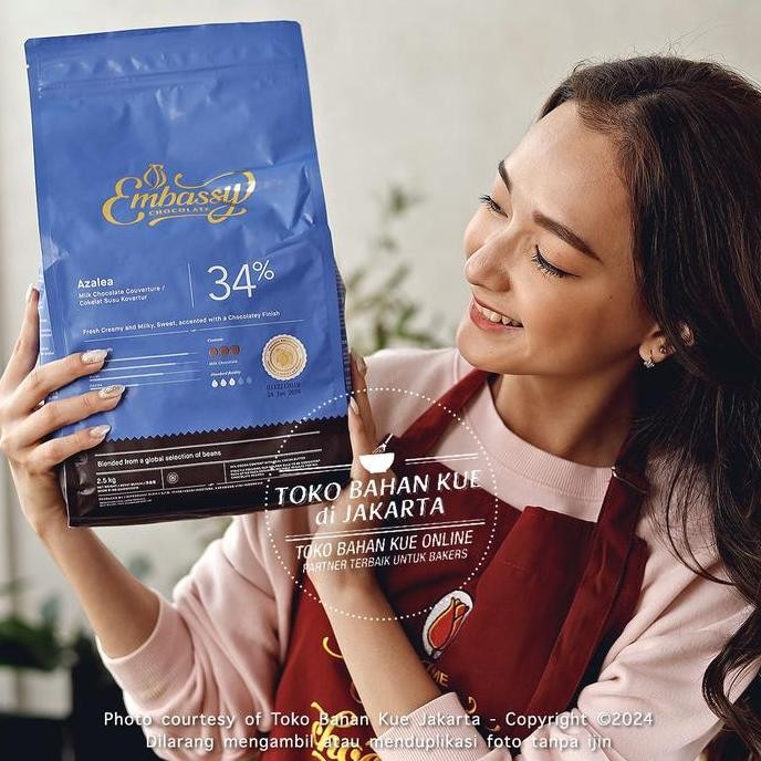 

Embassy Chocolate - Azalea 34% 2,5Kg Milk Couverture Cokelat Tulip