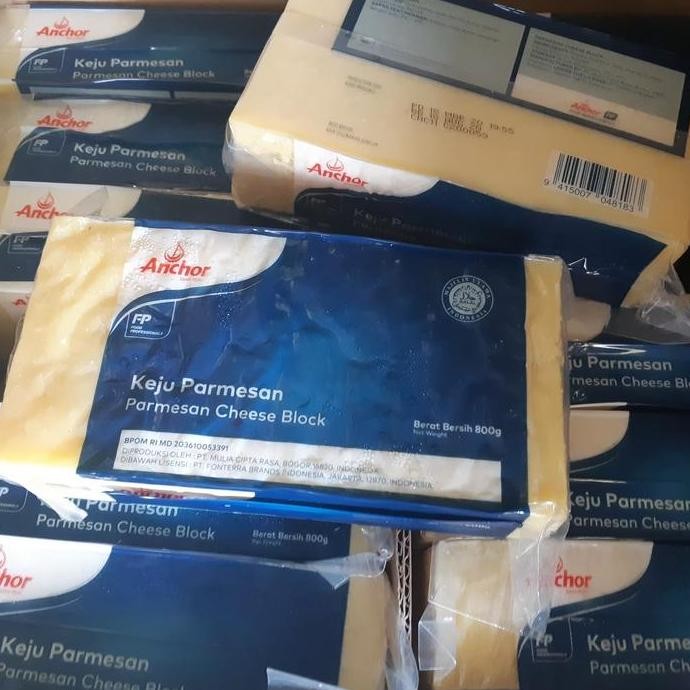 

Keju Parmesan Anchor Blok 800Gr/ Parmesan Cheese Block Anchor 800Gr