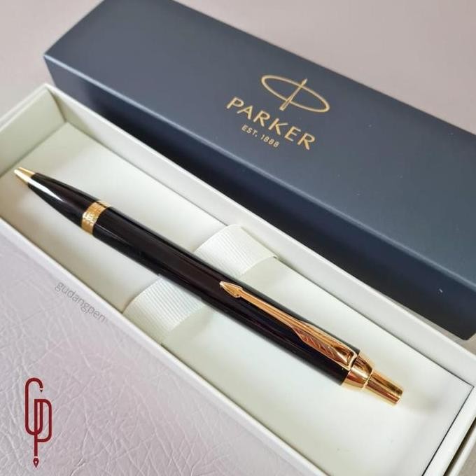 

Pulpen Parker Im New Black Gold Trim ( Klip Emas ) Ball Point Original Kualitas Terbaik Harga Termurah