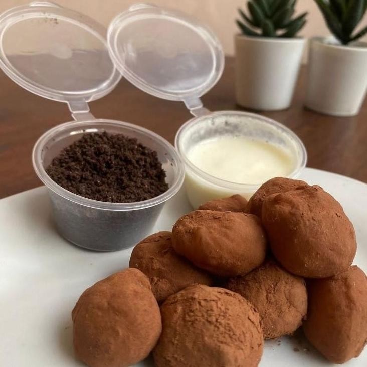 

Mochi Bites 15Pcs Coklattiramisucream Cheese