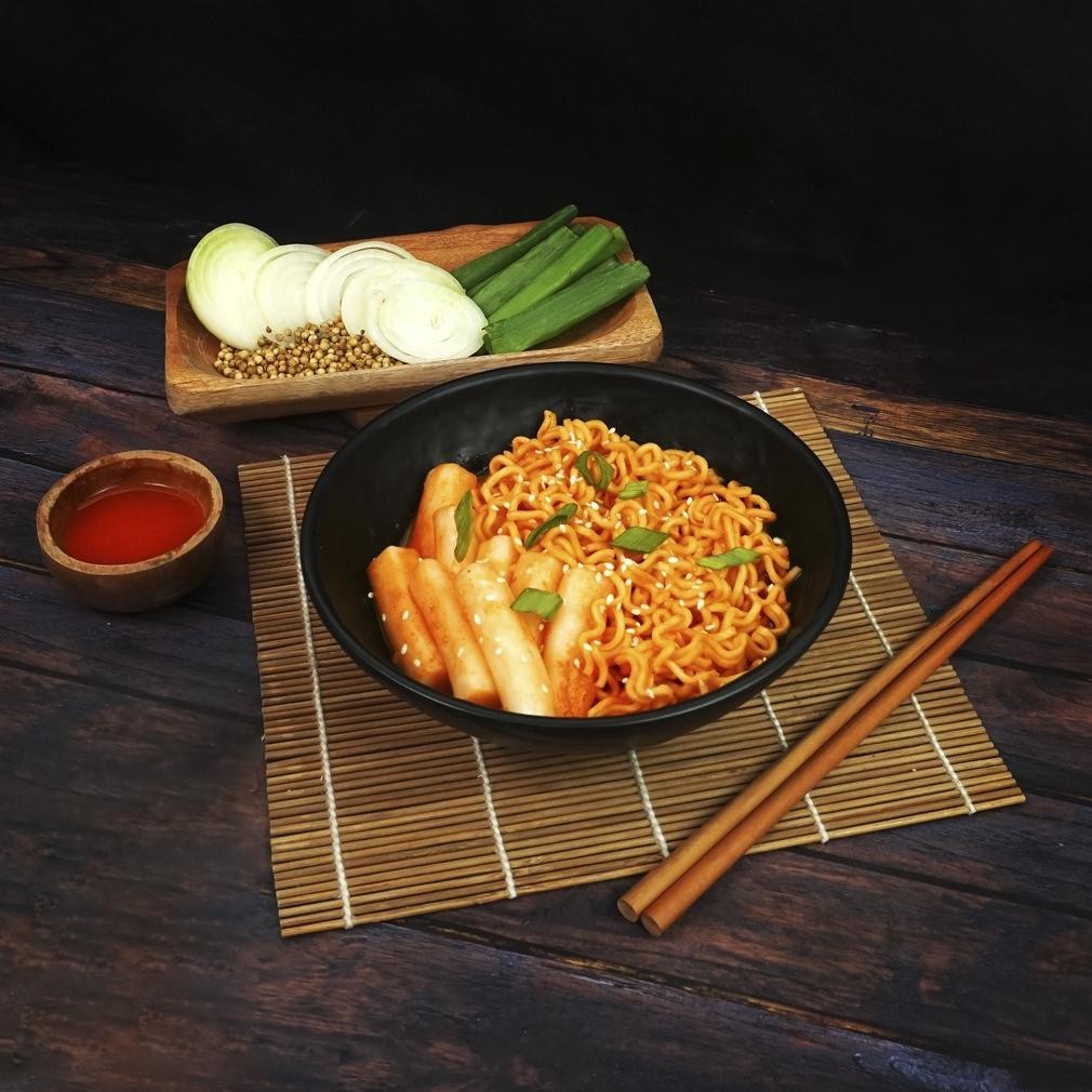 

TERLARIS Topoki Topokki | Ajumma Rabokki Rapoki Ramyeon Spicy Extra Pedas - Topokki Rappoki Rapokki Tteobokki 200gr Siap kirim
