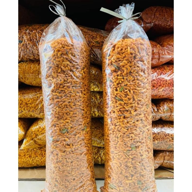 

1Kg Makaroni Rujak Makaroni Pedas Balado Daun Jeruk / 1 Kg Makaroni Cikruh Kriuk Daun Jeruk - Tidak Keras / Makaroni Pipa Bantat 1Kg