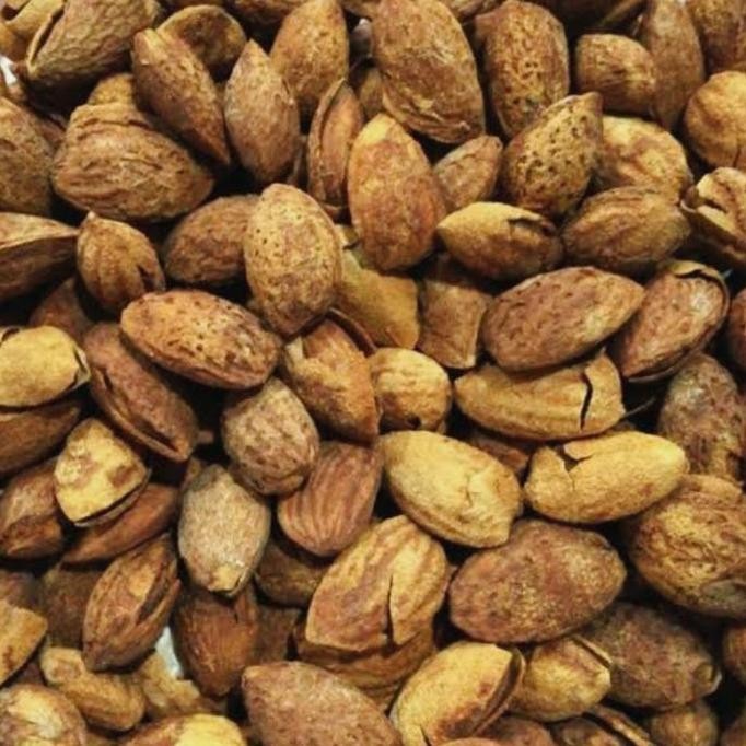 

kacang almond kulit 500gr milk termurah