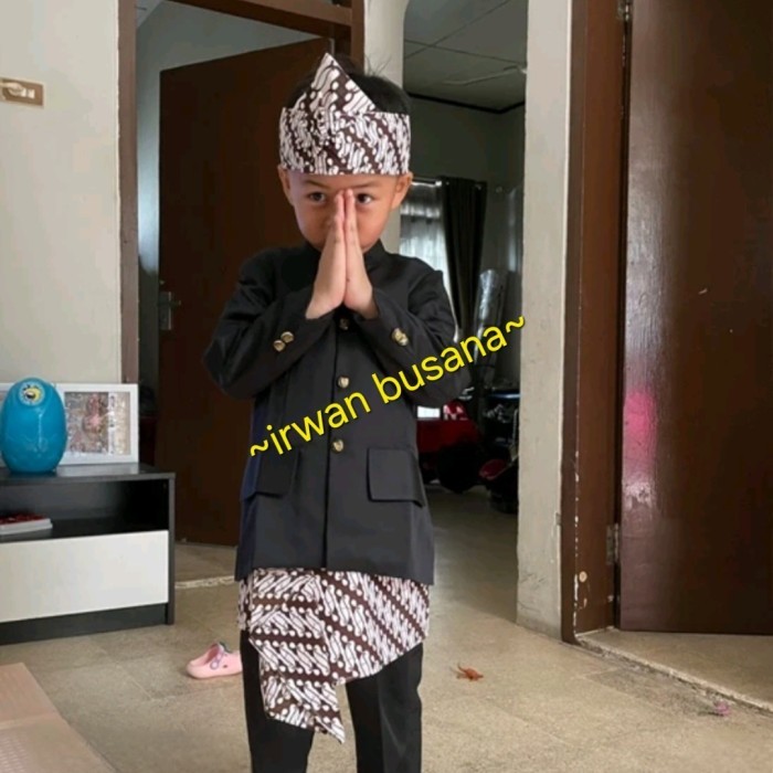 BAJU ADAT SUNDA BASOFI SUNDA STELAN PANGSI STELAN BESKAP ADAT SUNDA LAKI LAKI