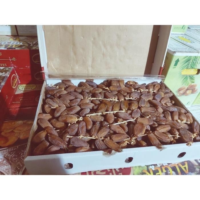 

Kurma tunisia tangkai premium 5kg