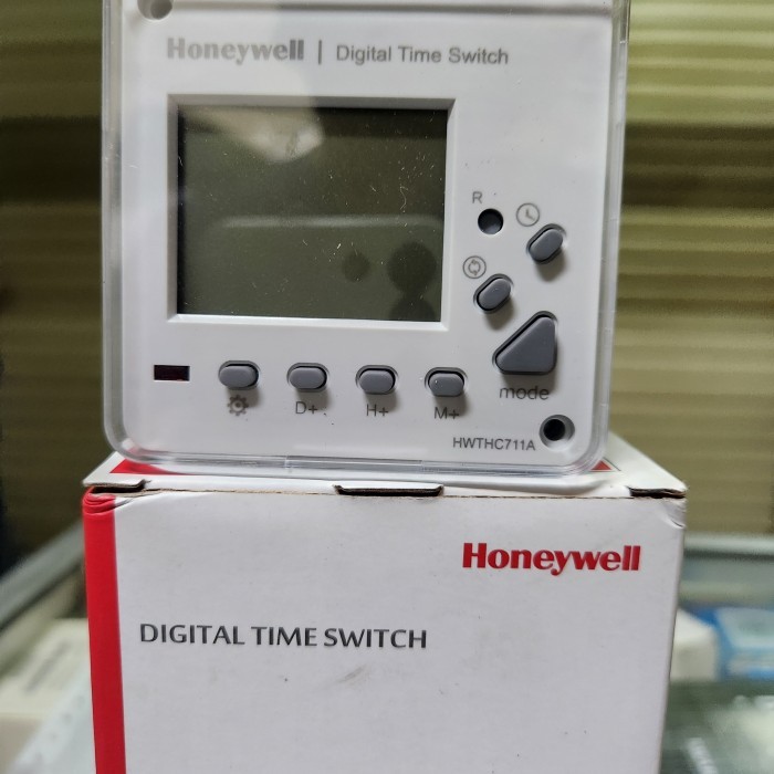 Honeywell Hwthc711A Digital Timer Switch / Digital Timer.