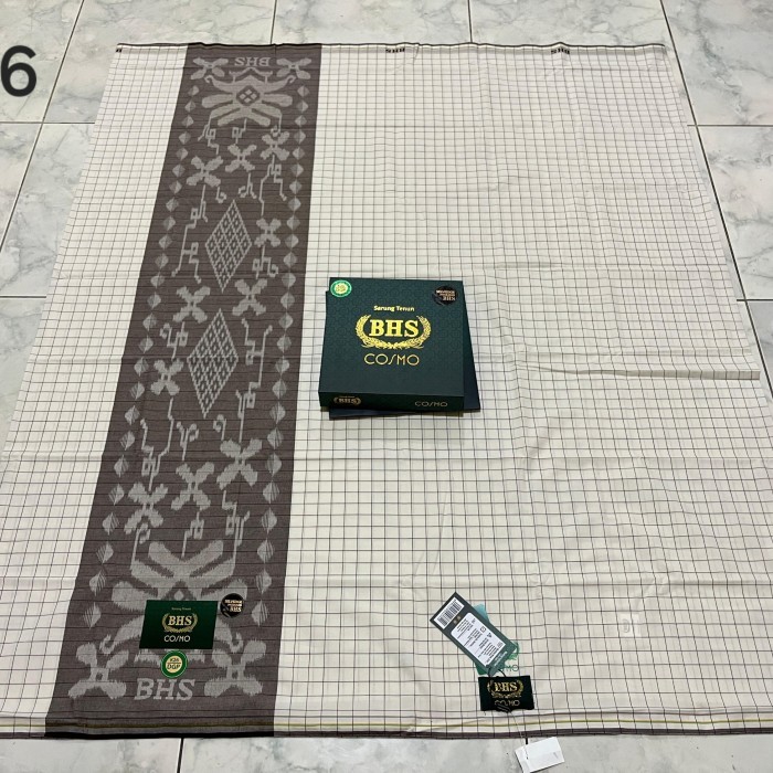 Kosanshoop Sarung Bhs Cosmo Dgp Gold Motif Donggala