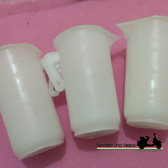 Gelas Botol Cangkir Takaran Oli Samping Motor 2Tak Vespa Termurah Langka