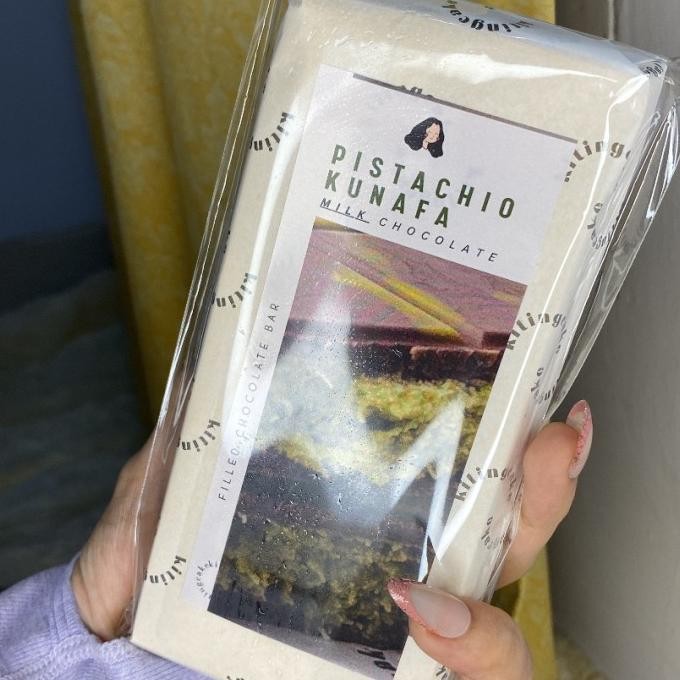 

TERBARU DUBAI COKLAT BY KITING CAKE !!!!!