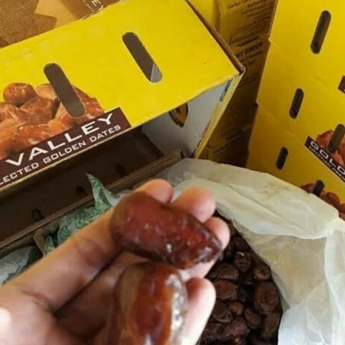 

Kurma Mesir Golden Valley 10Kg Shop_Fernan