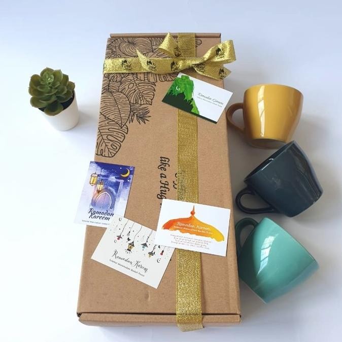 Hampers Parsel Hadiah Lebaran/Idul Fitri Tea Set Keramik