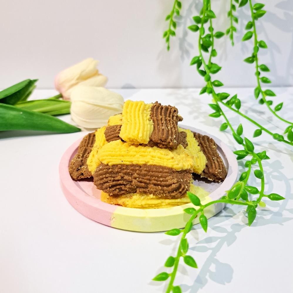 

hg-24 Kue Semprit Coklat Klasik Bibasnacks ( Gratis kue sagu / semprit kemasan Pouch ) Sale