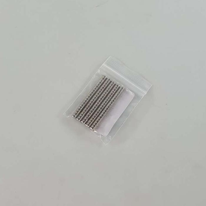 

PROMO COD YUE MAGNET BULAT POWERFUL NEODYMIUM NDFEB N35 4X1.7MM 100 PCS - YN35 TERLARIS