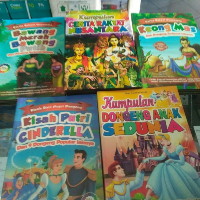 

Buku/Buku Cerita Remaja dan Anak/Buku Dongeng hrg 15.000 pc.