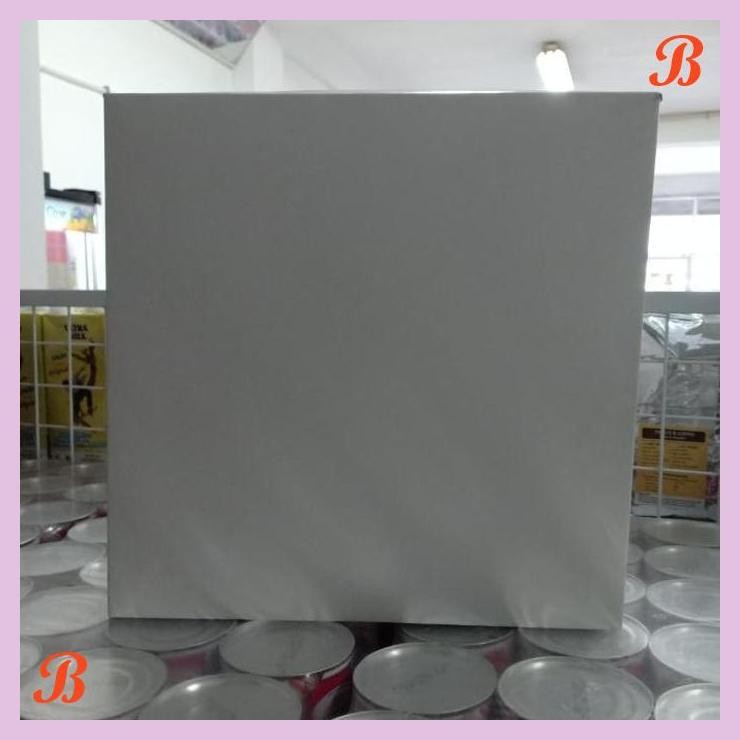 

| VRB | KOTAK POLOS 30X30