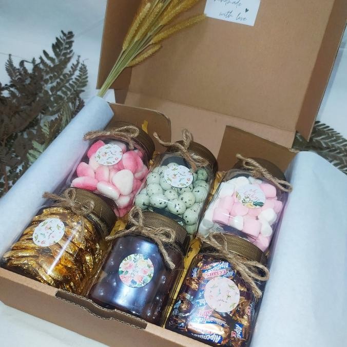 

Grosir Paket Hampers Cokelat Lebaran Idul Fitri Hampers Makanan