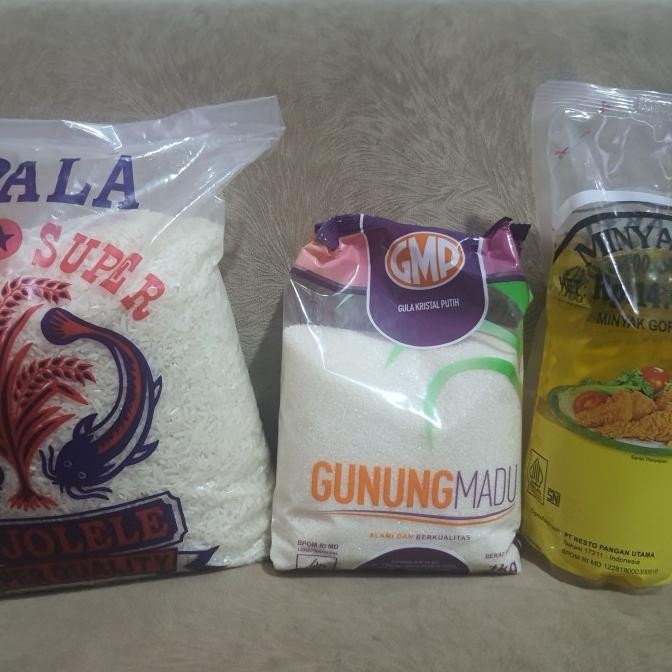 

Promo Paket Beras 4 Liter + Minyak 1 L + Gula 1Kg