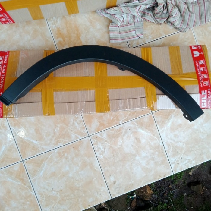 over fender pintu depan all new rush Terios