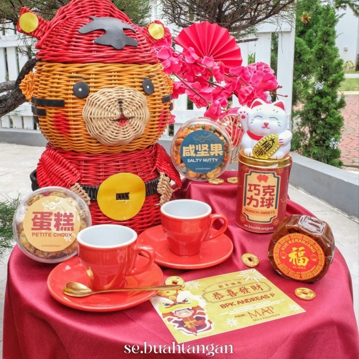 

PROMO !!! SALE TERLARIS HAMPERS IMLEK DRAGON NAGA TIGER CNY 2024 READY