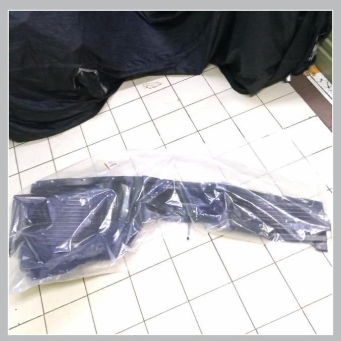 inner linner fender depan xpander karpet lumpur asli original