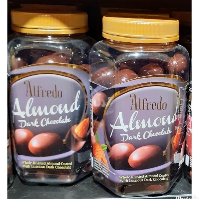 

Afredo Almond Dark Chocolate-Chocolate Import Berkualitas