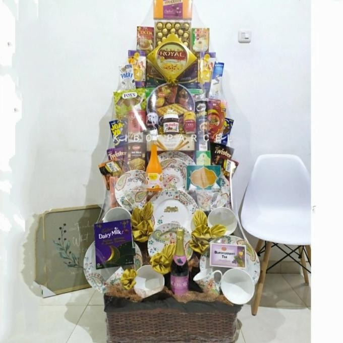 

PARCEL LEBARAN - PARCEL MAKANAN - Big Parcel Mix Dinner set with Snack