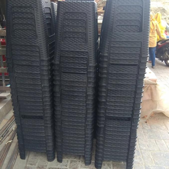 

New Kursi Plastik Rotan Kuat Bagus Hitam/Bangku Bakso Plastik Hitam