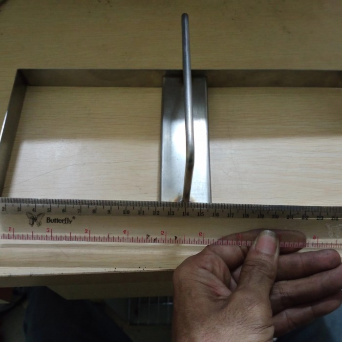 

TERMURAH CETAKAN TELOR BERGER KOTAK DUA SEKAT 12X12CM