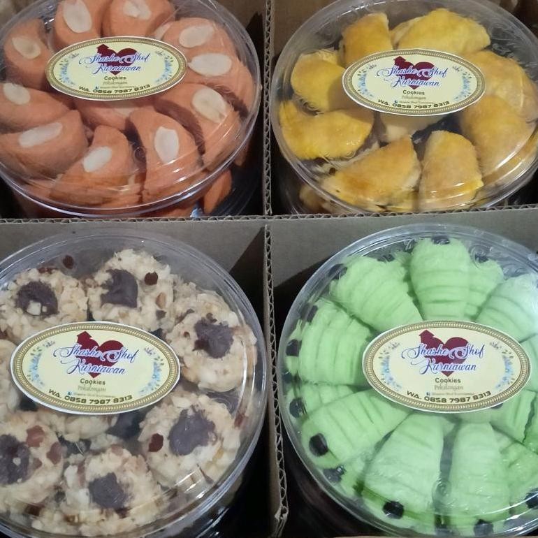 

Kue Lebaran | Paket Kue Lebaran | Kue Kering | Kue Manis