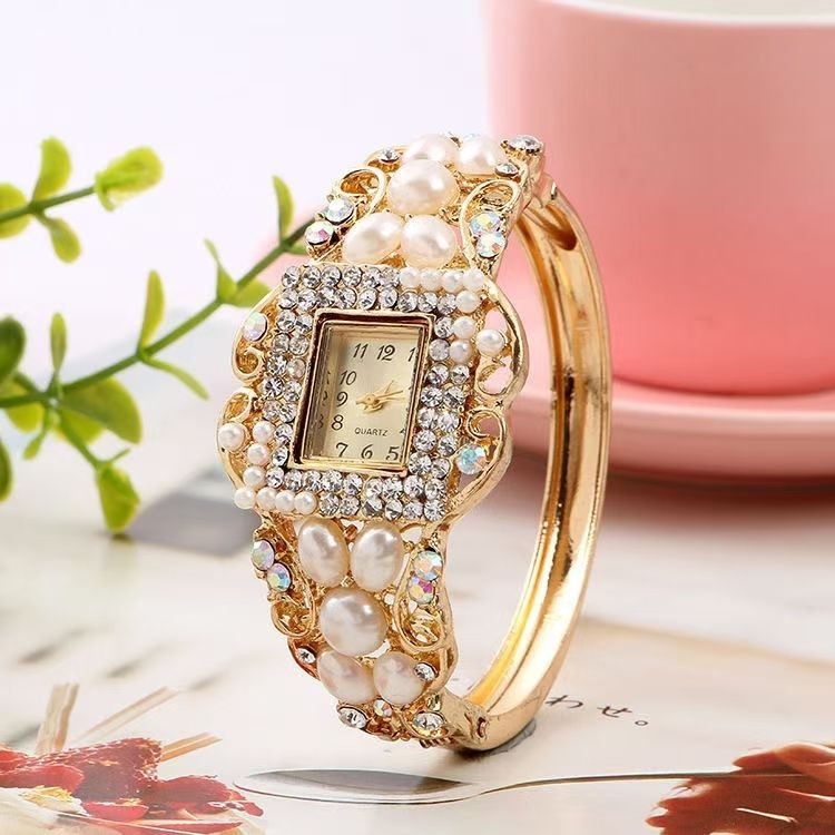 Exquisite Women's Watch Pearl Bracelet Watch Women's Watch