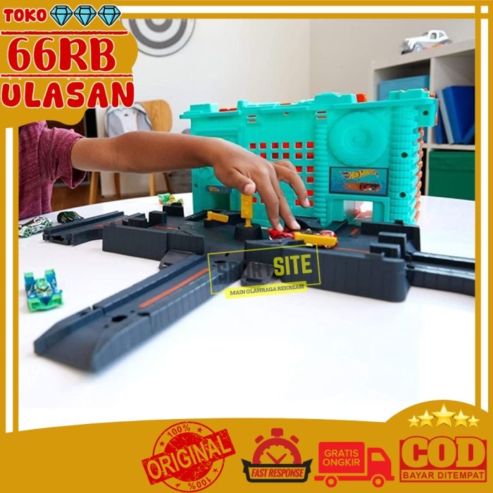 TOWN CENTER HOT WHEELS CITY PLAYSET KOPER BOX MAINAN LINTASAN MOBILAN