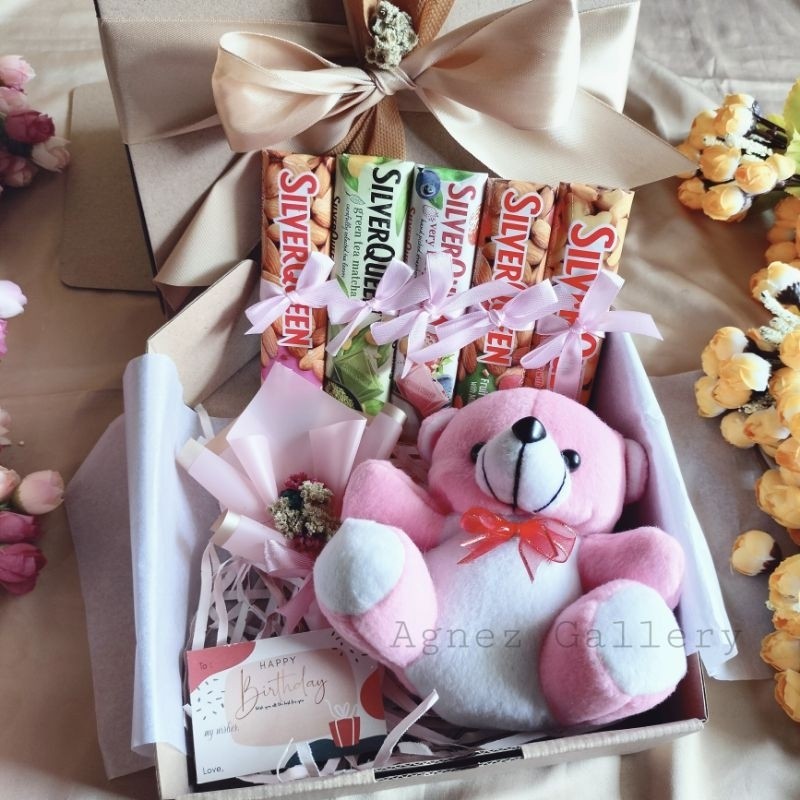 

CUCI GUDANG Hampers Coklat Snack Box / Kado Valentine Ulang Tahun Wisuda Natal / Souvenir Ulang