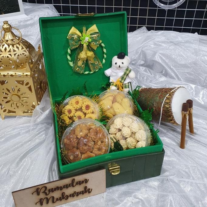 

Best Item!, Paket Box Hampers Lebaran Kue Kering Toples Murah 23