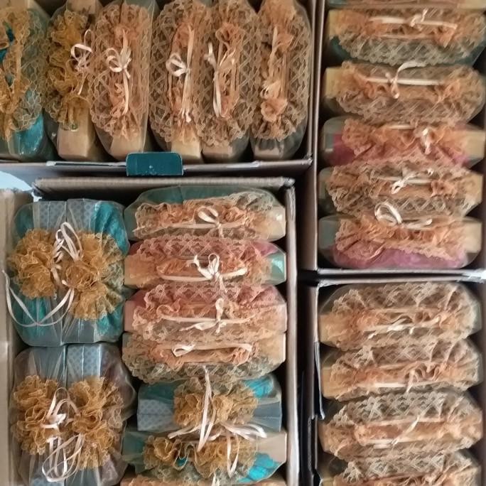 

Hot Sale!, Parsel Lebaran Sarung Sajadah Paket Oleh Oleh Hampers Tasyakuran Tahli