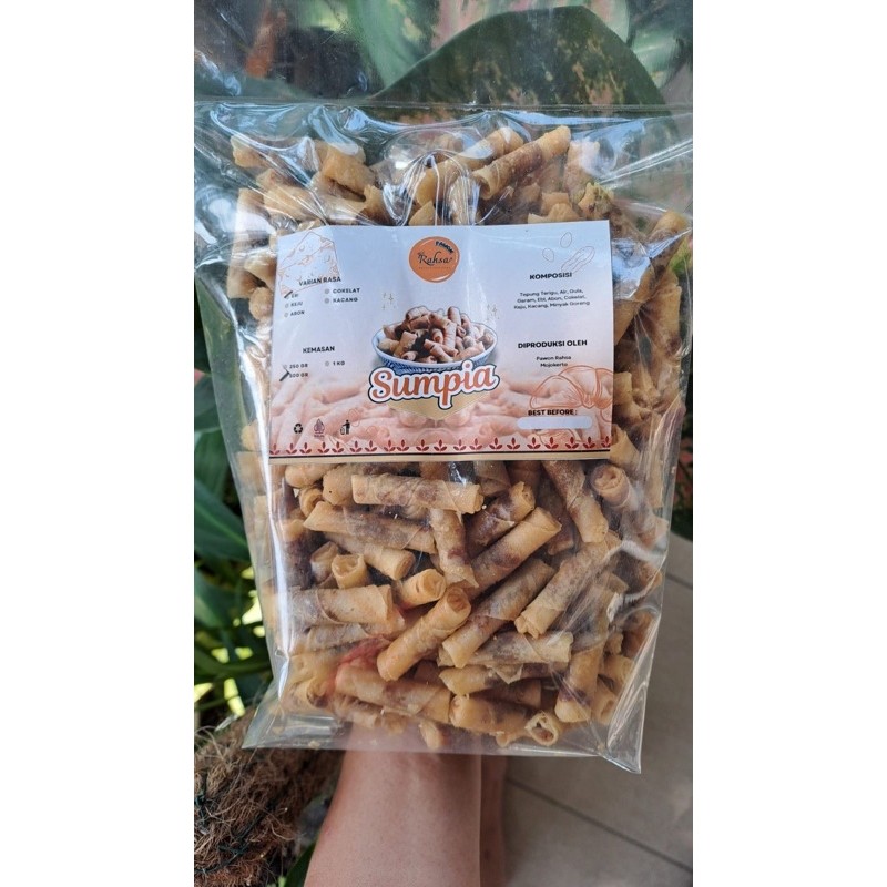 

Sumpia Kue Kering Rasa Cokelat Kemasan 250gr / 500gr / 1KG