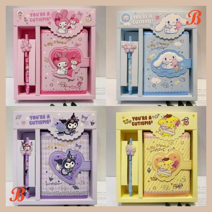 

| KK | NOTEBOOK 2IN 1 BUKU TULIS ANAK SANRIO MAGNET BUKU MEMO DAN PEN KUROMI
