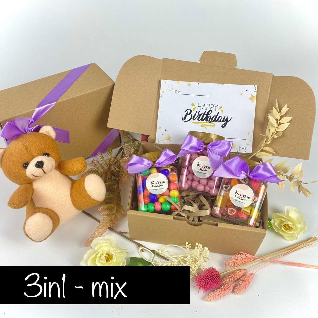 

SPECIAL Hampers Lebaran / Hampers Kue Kering / Hampers Snack / Chocolate Gift Box / Hadiah Ulang Tahun Cewek / Gift Box Snack / Coklat Viral / Hampers Birthday / Kado Valentine / Valentine Hampers / Hadiah pacar gub-103