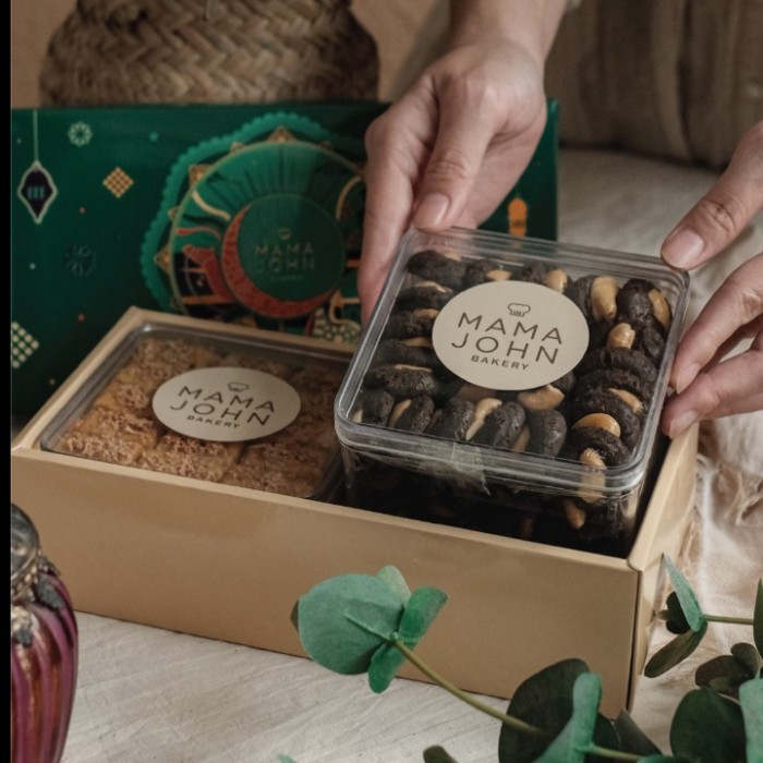 

MAMA JOHN HAMPERS ISI 2 COOKIES