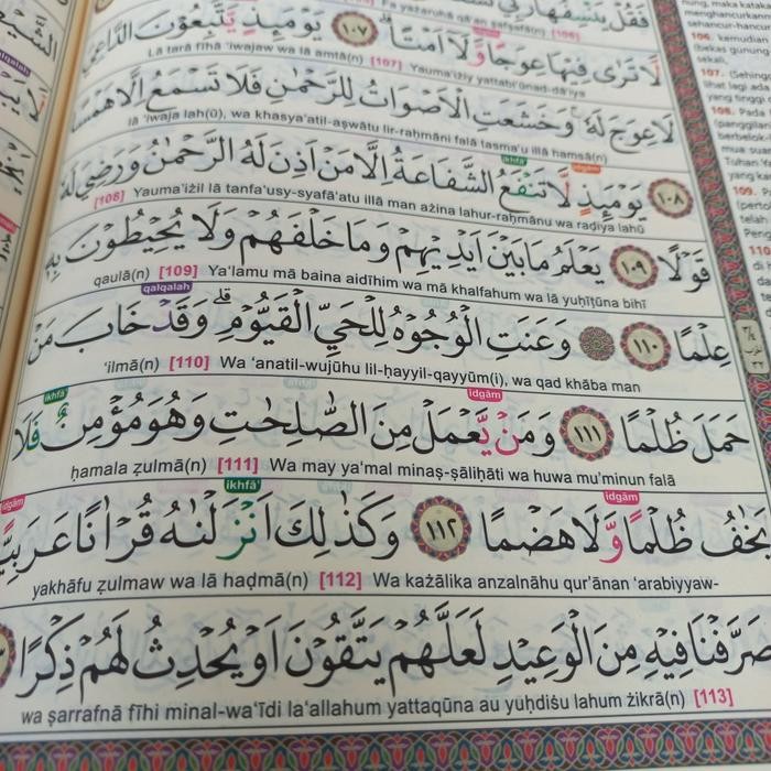 

Al Quran Al Karim A5 Tajwid Warna Terjemah Latin Ukuran Sedang Alquran