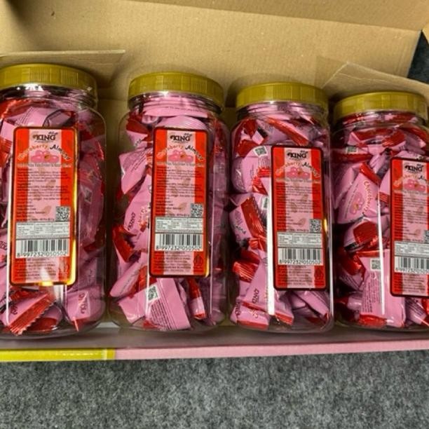 

VIRAL Coklat Kacang Almond Dking 1 dus isi 4 toples Na-138