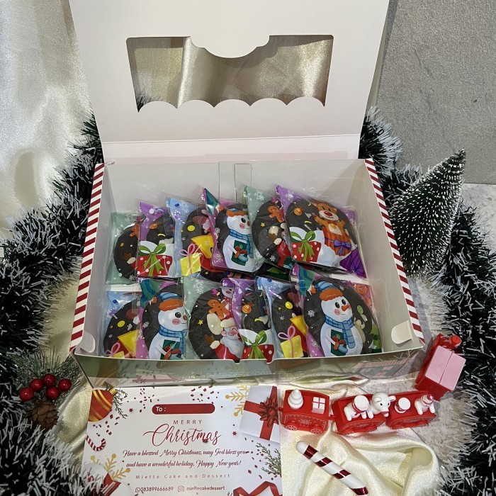

New! PO Miette Cake Double Chocochips Dessert Cookies Hampers Puding Christmas Imlek Idul Fitri Kue Kering Isi 12pc Delivery or pick up Puri Jakarta Barat Idul Fitri