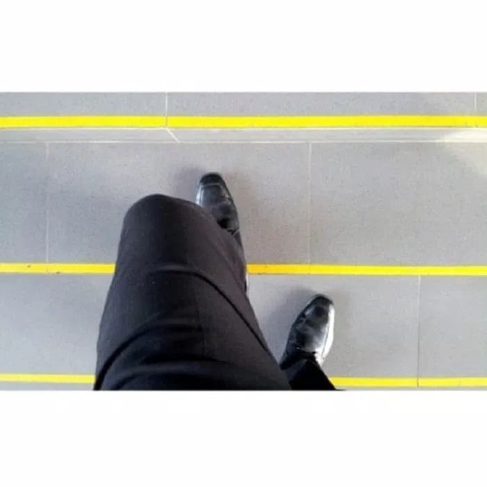 

PLOOR TAPE 3M 471 KUNING/LAKBAN LANTAI 3M 471/ISOLASI LANTAI 471 3M