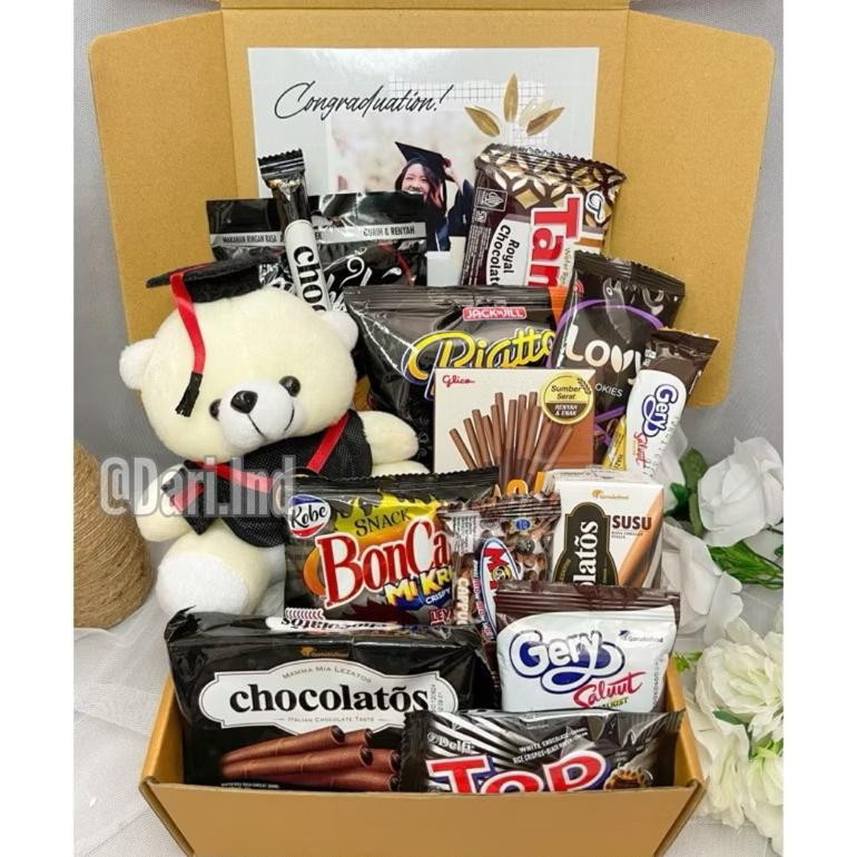 

SALE SNACK BOX Kado Wisuda / Hampers Hadiah Wisuda / Hampers Snack Murah Premium / Gift Box Graduation / Kado Wisuda / Hadiah Graduation / Hadiah wisuda / Kado Graduation / Hadiah Kelulusan To94