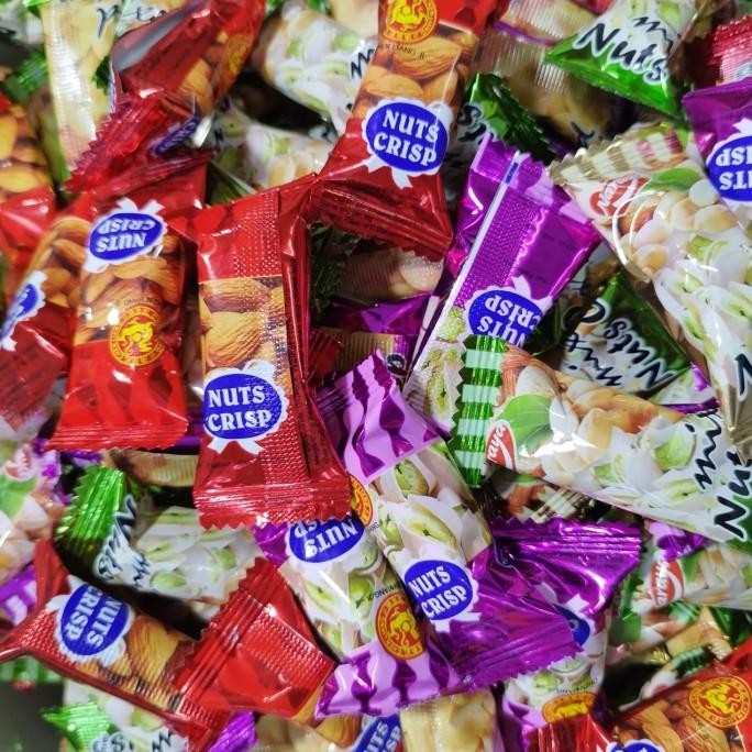 

ANEKA TINGTING KACANG 500GR